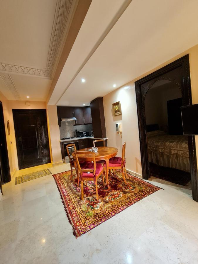 Luxury Apartment 2 In The Heart Of Gueliz, Wifi, Pool Marrakesh Bagian luar foto